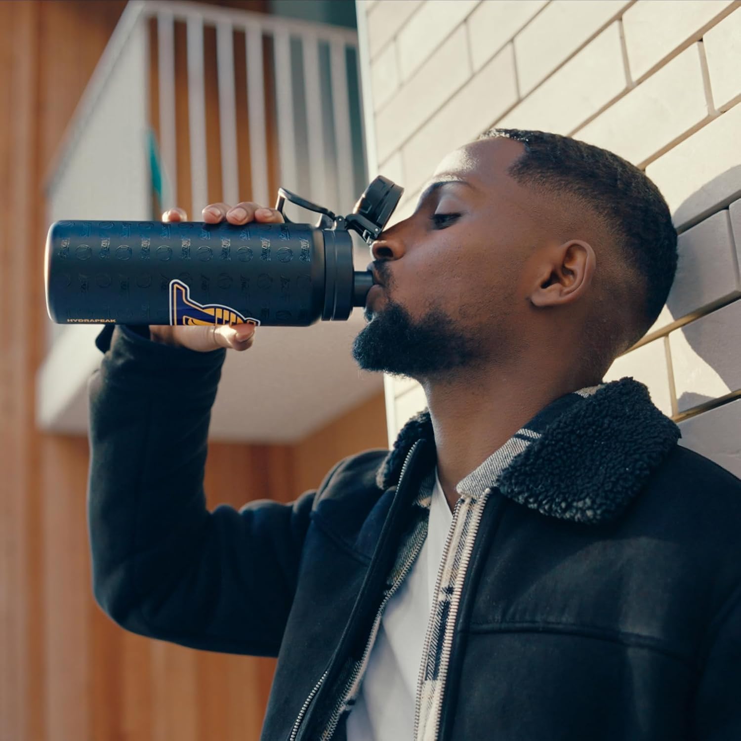 NBA 26oz Active Water Bottle with Handle – HydraPeak